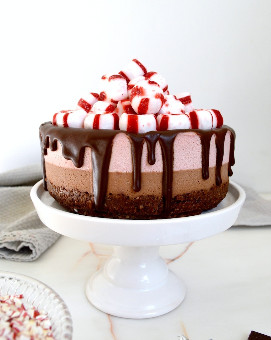 peppermint hot chocolate cheesecake